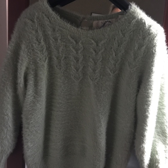 Beautiful sweater from Anthropology - Picture 2 of 4